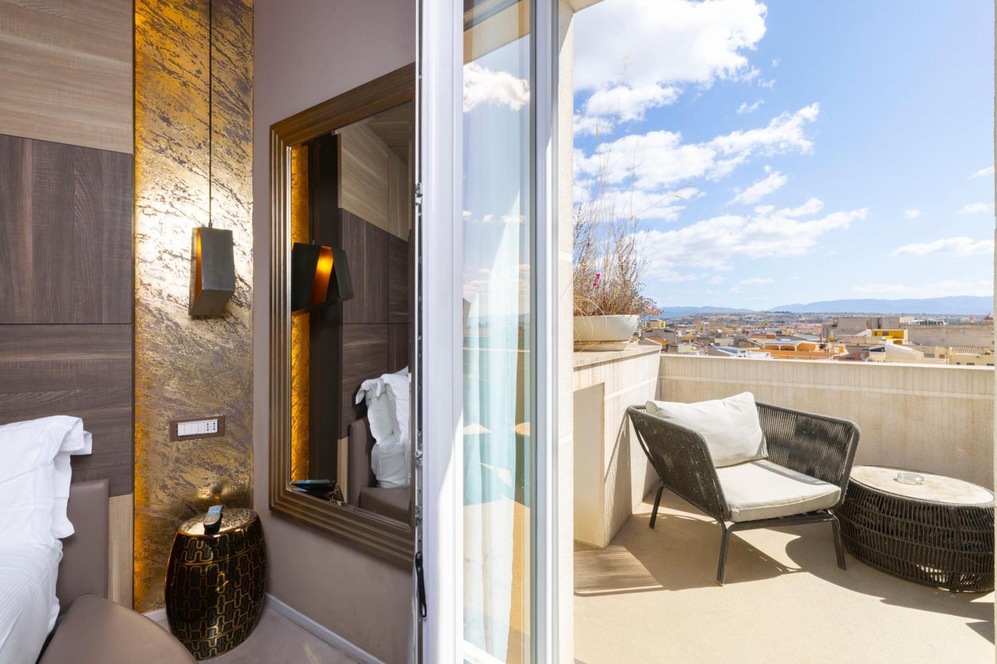 Bed and Breakfast Milestone (Adults Only) Куарту-Сант'Элена Экстерьер фото